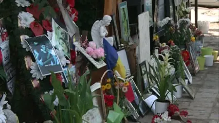 9 luni de la tragedia care a cutremurat România: Slujbă religioasă în faţa clubului Colectiv VIDEO