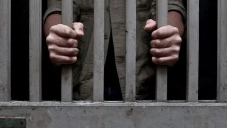 Răsturnare de situaţie în cazul craiovenilor care au bătut doi poliţişti: De la pedepse cu suspendare au ajuns în regim de detenţie