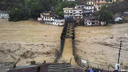 Inundaţii devastatoare în India. 15 oameni au murit