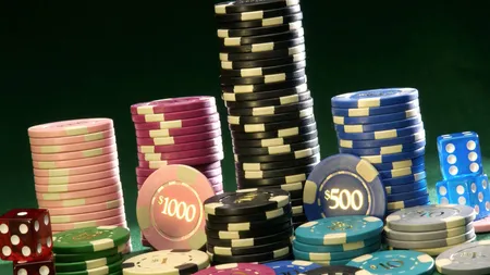 Turnee ilegale de poker, în Capitală. Poliţiştii au confiscat 20.000 de jetoane