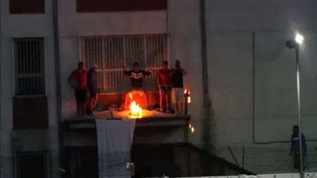 Revoltă la puşcăria unde e închis Cristian Cioacă. Deţinuţii şi-au dat foc la haine
