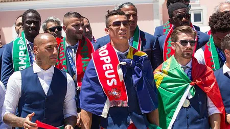 Cristiano Ronaldo a mai făcut un gest uriaş. I-a dăruit lui Nani Gheata de Argint FOTO