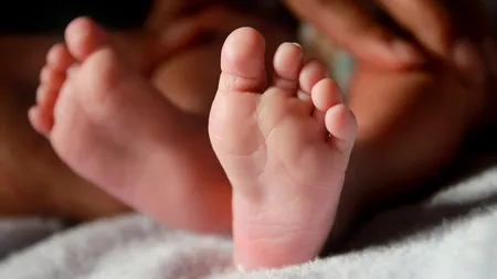 Adio, bătături! Aşa foloseşti bicarbonatul ca să scapi de ele
