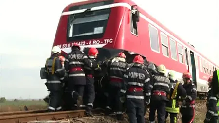 Un milionar român, aflat la volanul unei limuzine, a fost la un pas să fie STRIVIT de tren