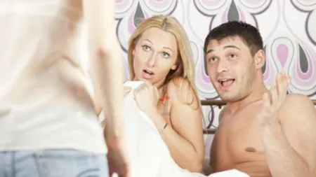Ce greşeli fac femeile când le înşală bărbaţii