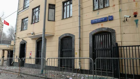 Ambasadorul Turciei la Moscova: NATO nu-i poate dicta Ankarei linia politicii externe