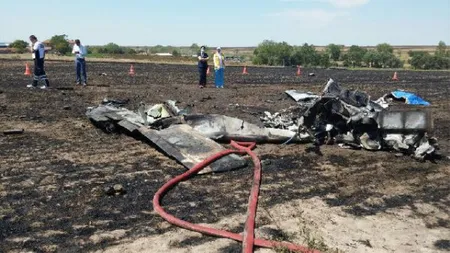 Avion prăbuşit în Turcia. Două persoane şi-au pierdut viaţa