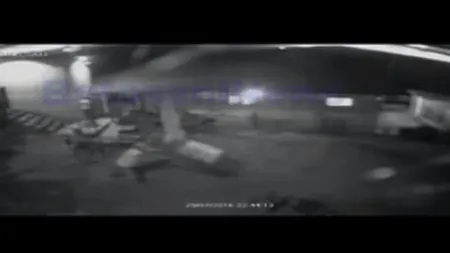 Un bar din Botoşani, distrus de un bărbat supărat pe clienţii localului VIDEO