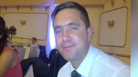 Consilier de 27 de ani, găsit mort în casă