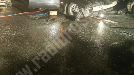 Accident cumplit la Băile Herculane. Trei persoane au murit, două sunt grav rănite