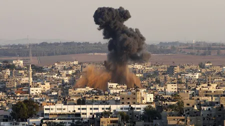 Este RĂZBOI! Armata israeliană a lansat peste 50 de atacuri asupra Fâşiei Gaza