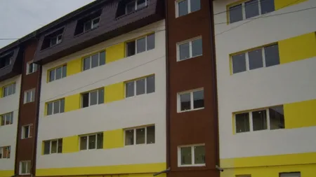 Locuinţe sociale subînchiriate de cei nevoiaşi altor persoane, la suprapreţ, în sectorul 4 din Capitală