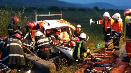 Tragedie rutieră în Bistriţa. Doi bărbaţi şi-au pierdut viaţa, unul este grav rănit