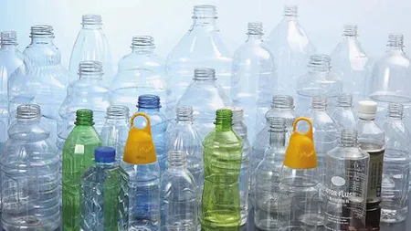 STUDIU: În cât timp ajunge o sticlă de plastic cu mai multe bacterii decât o toaletă