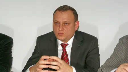 Şeful APIA Iaşi, în vizorul DNA. Soţia sa a găsit în şifonier o valiză plină cu bani