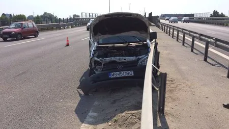 Un bărbat a ajuns la spital după un accident în lanţ pe Autostrada A1, deoarece era atent la un alt accident