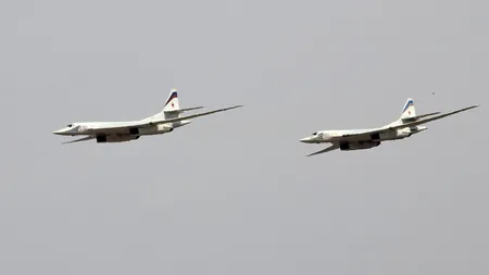 Bombardiere ruse, escortate de avioane de vânătoare britanice