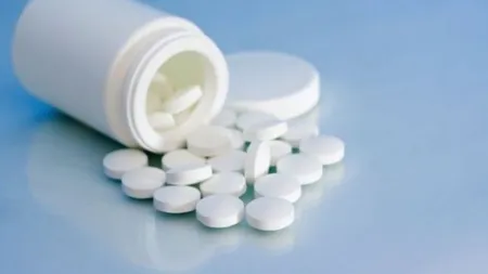 Medicamente false împotriva impotenţei, vândute pe internet. Ai mare grijă ce cumperi