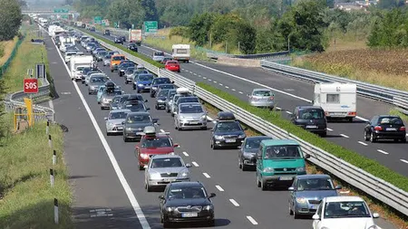 Tragedie rutieră în Italia. Un român a murit şi opt au fost răniţi într-un accident
