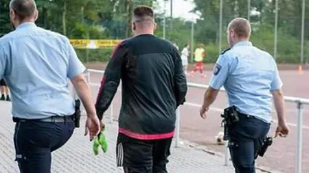 Arestat pentru prostie? Un portar care a încasat 43 de goluri a fost săltat de poliţie