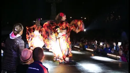 Artificii oprite de poliţişti. Un festival cu o tradiţie de 22 de ani a fost încheiat cu huiduieli