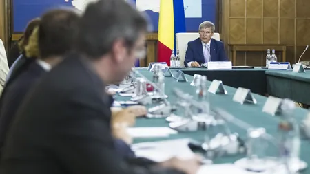 STENOGRAMĂ din şedinţa Guvernului Cioloş: Avem peste 20 de decizii ale Curţii Constituţionale care impun intervenţii