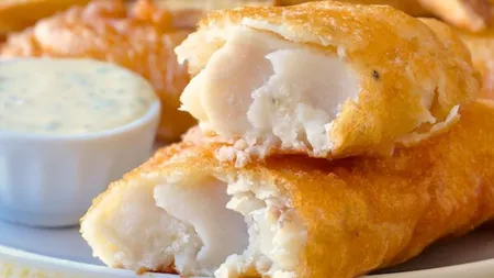 Peşte prăjit în aluat şi sos tartar, reţetă delicioasă