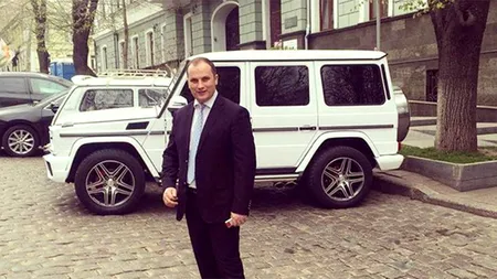 INCREDIBIL ce numere de înmatriculare şi-a pus la maşină! Poliţiştii i le-au confiscat pe loc FOTO