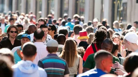 Populaţia s-a redus cu 13% din 1990 până în prezent: cauzele, migraţia, planning-ul familial şi mortalitatea