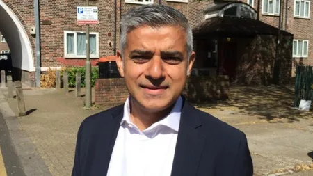 Primarul musulman al Londrei, Sadiq Khan, o sprijină pe Hillary Clinton în cursa pentru Casa Albă