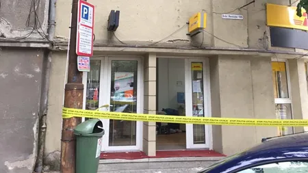 Femeie însărcinată, lovită de tencuiala desprinsă de pe o clădire