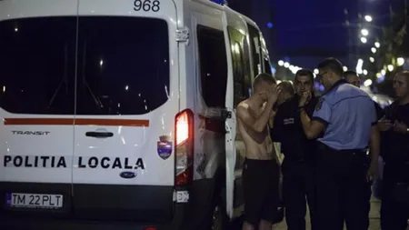 Bătaie cu scaune şi sticle de whisky, într-un club de manele din Timişoara. Trei persoane au fost reţinute VIDEO