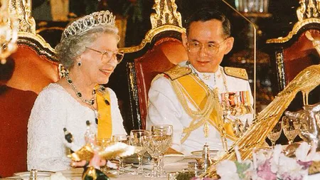 Regele Thailandei a murit. A fost cel mai longeviv monarh, cu o domnie de peste 70 de ani