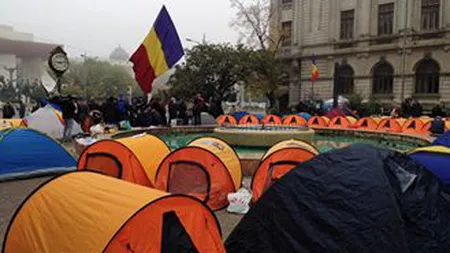 A doua zi în Piaţa Universităţii pentru unionişti. Traian Băsescu propune înfiinţarea Ministerului Reunificării UPDATE