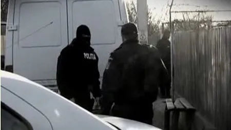 Măcel cu toporul, trei victime în stare gravă