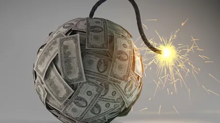Se întoarce CRIZA economică. Prima ţară care ar putea intra în RECESIUNE