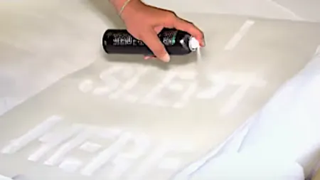 Experiment ÎNFIORĂTOR. Cât de des se schimbă LENJERIA în hoteluri?
