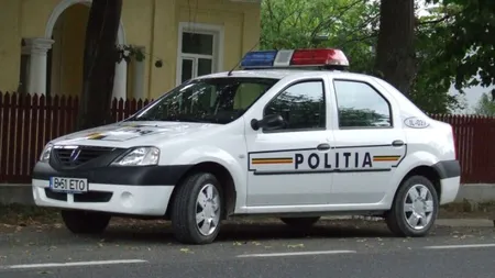 Trei fetiţe au fost la un pas să fie răpite din faţa şcolii. Un bărbat a fost reţinut
