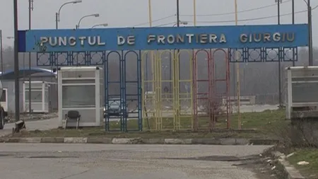 Un pakistanez ascuns sub un camion, pe roata de rezervă, a fost descoperit când încerca să intre ilegal în România