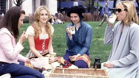 Reuniune! Sarah Jessica Parker, alături de colegii din 
