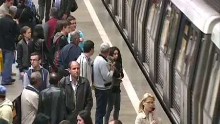 Tragedie la metrou. Un bărbat a murit după ce a căzut pe scări în Staţia Păcii