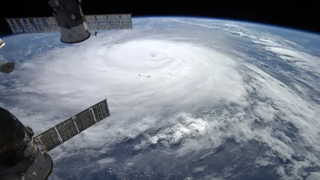Un nou uragan s-a format în Atlantic, forţând NASA să amâne o misiune de aprovizionare spre ISS