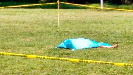 ŞOCANT. Un fotbalist A OMORÂT un arbitru şi a fugit. ESTE căutat de POLIŢIE