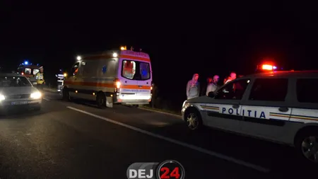Cinci persoane au ajuns la spital după ce maşina în care se aflau s-a izbit de o căruţă nesemnalizată