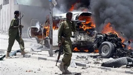 Zece persoane au fost ucise în capitala Somaliei în urma unui atentat cu maşină capcană