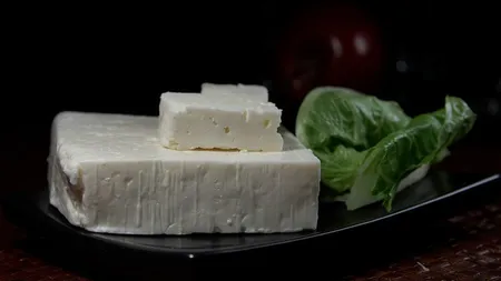 7 beneficii ale brânzei feta