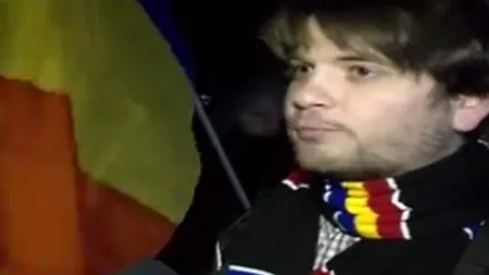 Sute de tineri au protestat în România faţă de rezultatul alegerilor din Republica Moldova