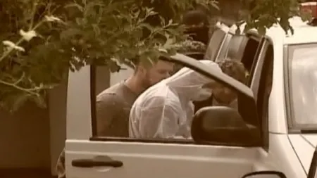Descoperire şocantă în munţi. Un bărbat a fost găsit mort în apropierea drumului