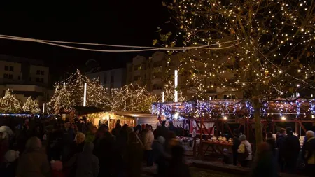 Luminiţele de sărbători s-au aprins la Satu Mare GALERIE FOTO