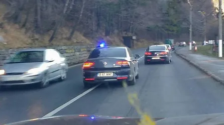Maşina cu girofar albastru care a creat isterie pe şosele din România. 
